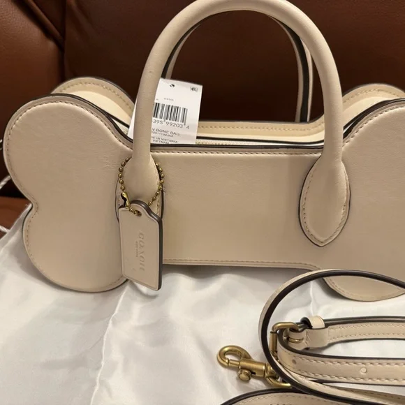 Coach Bone Bag in Chalk NWT CCC60 - Picture 2 of 7